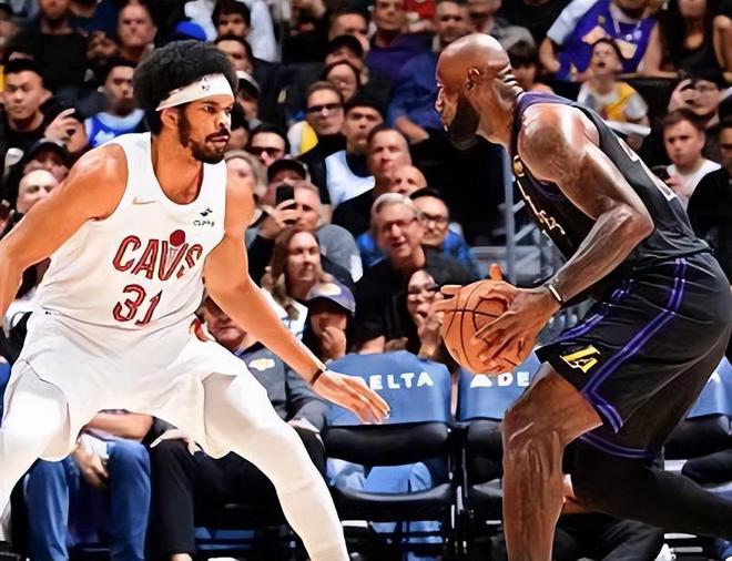 湖人击败骑士锁定前六 东契奇创纪录 快船失利排