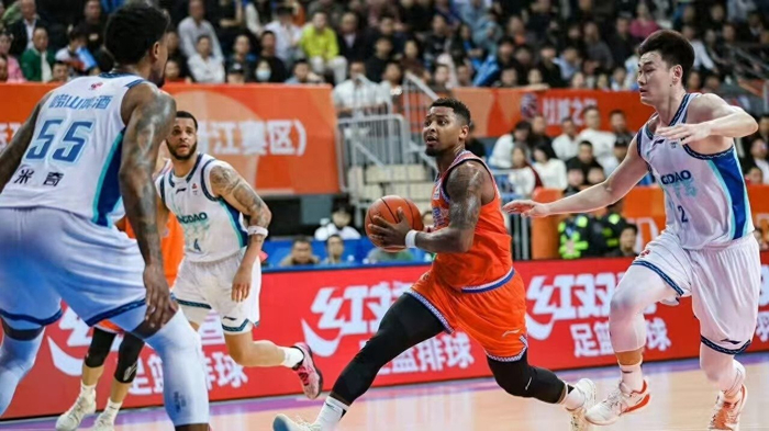 福建队爆冷掀翻联赛第七青岛队