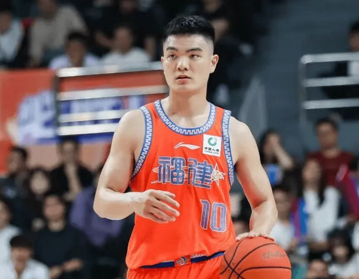 福建队爆冷掀翻联赛第七青岛队