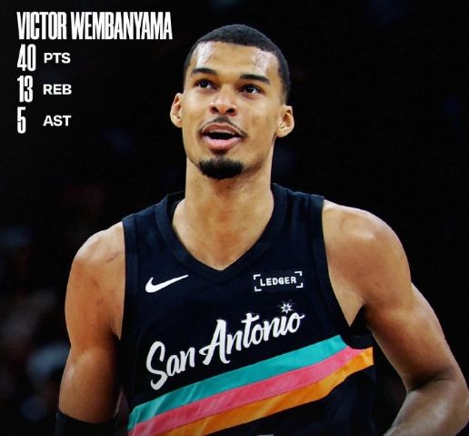 文班亚马40+13助马刺大胜独