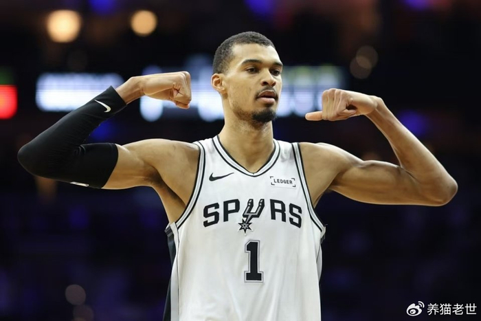 阿德巴约单场83分创历史第二，马刺文班亚马率队